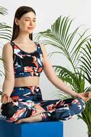 Medium Impact Padded Camouflage Print Sports Bra & Mid-Rise Tights in Blue with Side Pockets