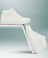 roadster Casuals For Men (size 8 &9)