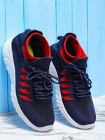 Footox Men’s Sports Shoes upto 70% off starting @ 299