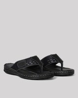 Ajio MEN'S Footwear upto 86% off starting from Rs.228