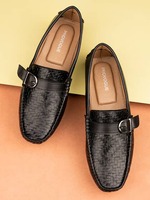 Up to 90% Off on Top Branded Shoes 