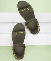 Sparx Men SS-486 Olive, Yellow Casual Sandal