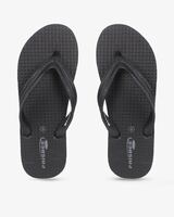 AJIO : Men's Footwear Starts @80