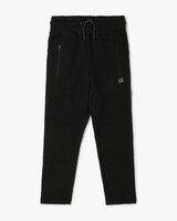 Upto 60% off on Kids fashion by GAP Kids, Skechers and more