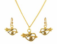 Save 50% on VAMA Fashions pendant earrings set