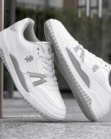 RED TAPERound-Toe Lace-Up Sneakers