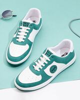 Duke Shoes at Flat 74-76% Off