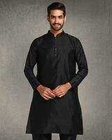 Hangup Men's Kurtas Up to 90% Off From Rs.260