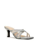 Bata Footwear Upto 62% Off 