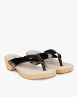 Upto 75% Off On Women's Footwear  