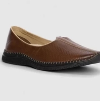 Purchase Mojaris Online For Men Up to 80% Off