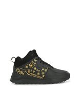 Up to 89% Off on Top Branded Shoes & Sneakers 