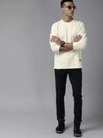 Upto 81% Off on Men's Hooded Sweatshirt