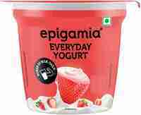 Epigamia Strawberry Flavoured Yogurt 75gm