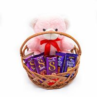 Cadbury Dairy Milk Silk Special Valentine's Gift Basket with Teddy Bear, 222 g