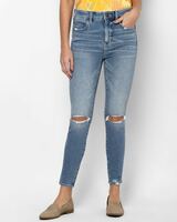 Flat 60% Off on American Eagle 