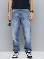 Levis : Men's Jeans with Upto 60% Off 