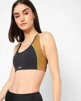 Upto 80% Off on Reebok Men's & Women's Clothing 