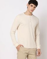 John Players : Upto 66% Off on Men's T-shirts 