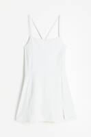 H&M: Upto 60% Off on Women's Sport Wear 