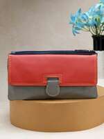 Up to 90% Off on Butterflies Wallets & Handbags 