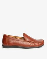 Upto 70% off on Schumann Shoes