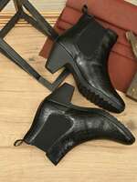 Upto 86% Off On Roadster Boots