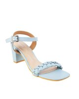 Mochi Footware Upto 64% Off