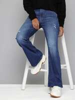Levis - Upto 50% Off on Women's Slim Fit Jeans 