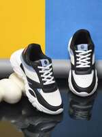 HRX: Upto 85% Off on Mens Sneakers 