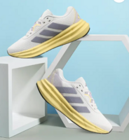 Up to 83% Off on Women's Footwear 