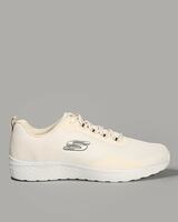 Up to 61% Off on Skechers Shoes 