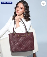 Flipkart--- GUESS PREMIUM BAGS Upto 66% Discount