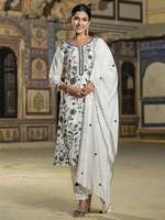 Up To 83% Off on Women Kurta Set