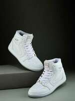 Up to 87% Off on Duke Sneakers 