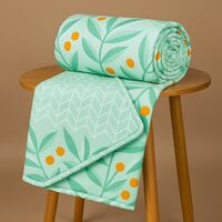 100% cotton blanket with reversible design, lightweight, soft, suitable for bed or travel