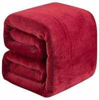 Solid Single Fleece Blanket (Polyester, Red)