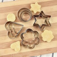 86% off on Cake/Cookie Cutter Stainless Steel - starting from 40 (12 pcs)