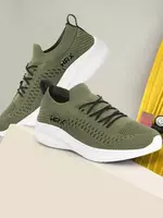 Upto 87% off on HRX Footwears.