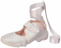 Nike Womens WMNS Air Rift Se Shoes
