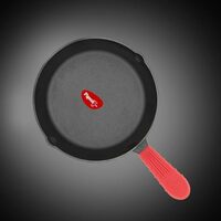 Pigeon Imperi Cast Iron Fry Pan/Skillet 22cm, Free Silicone Grip, Pre-Seasoned, 100% Healthy & Toxin-Free Frypan, Naturally Nonstick Frying Pan, Makes Food Tastier, Strong & Durable, Gas & Induction