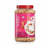 Amazon Brand - Vedaka Strawberry Muesli 1kg Jar | Contains 76.58% of Dry Fruits, Nuts and Multigrains | Source of Fiber | Loaded with Strawberries