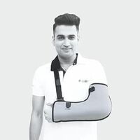 p+care Comfort Arm Sling for Shoulder and Arm Support | For Fractures, Sprains, Dislocations & Post-Surgery Recovery | Prevents Movement | Reduces Strain | For Right & Left Arm 