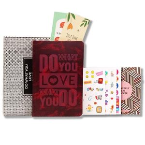 Amazon Basics Undated Planner | Faux Leather Diary | Weekly, Monthly & Yearly Organizer