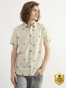 Upto 77% Off On United Colors Of Benetton.