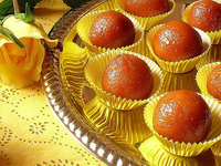 GULAB JAMUN 1 Kg ( 20 Pcs Tin) @ 151/- n shipping charges 49/- , Mrp-229/- @ sweetsinbox