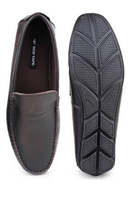 Flat 80% cashback on Red Tape Shoes