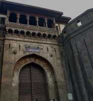 Pepperfry : Flat Rs 300 off on orders above Rs 599