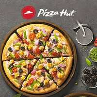 pizza hut worth rs 500 in 300 and 2 movie vouchers free