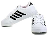 Sparx Sneakers @ 377 Additional 10% off on AXIS Cards